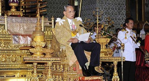 2009 birthday speech by Thai King Bhumibol Adulyadej - Grand Palace, Bangkok, Thailand 2009 birthday speech by Thai King Bhumibol Adulyadej in the Grand Palace, Bangkok, Thailand