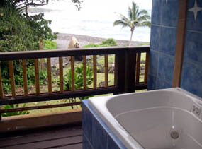 Spa tub on lanai of Honu Suite, Bamboo Inn in Hana, Maui, Hawaii, USA