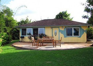 Whispering Bamboo Cottage, Maui Ocean Breezes on Maui, Hawaii, USA